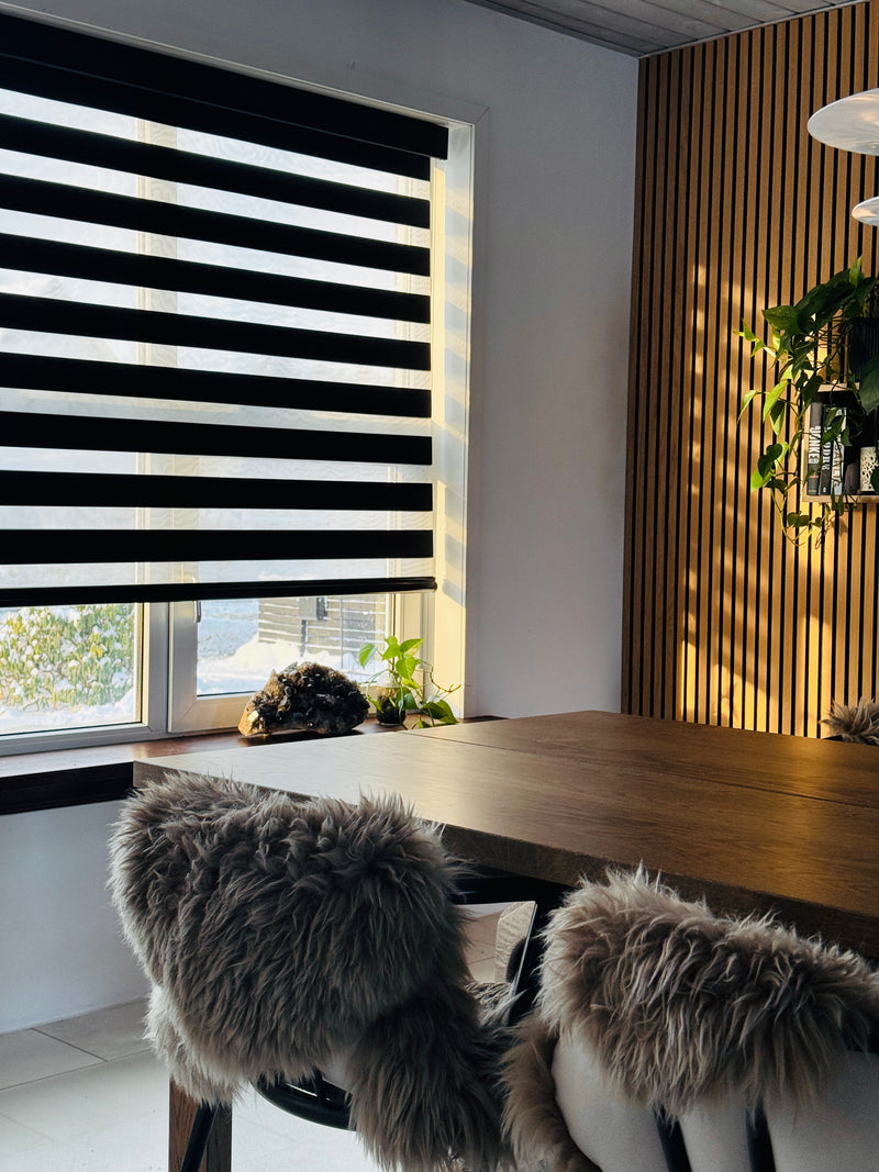 Motoriseret zebra gardin