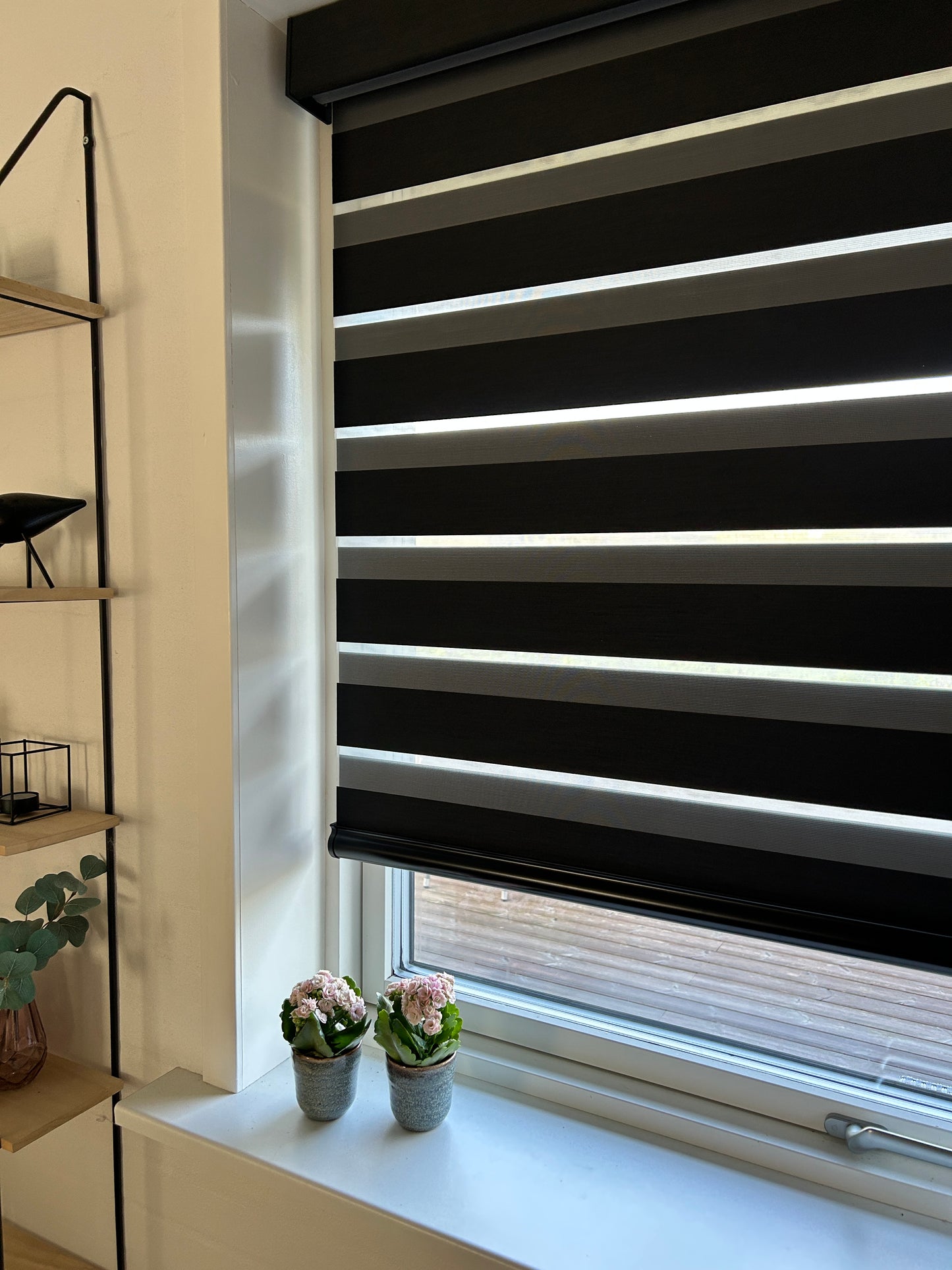 Motoriseret zebra gardin